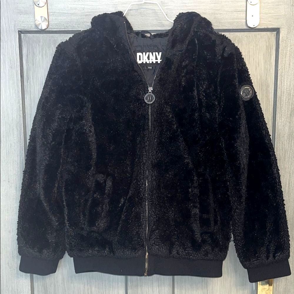 DKNY SZ 14/16 Girls Black Fuzzy Sherpa Jacket, Full Zip, Very Warm, Cozy